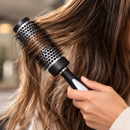 BROSSE CARRÉE 47 mm: pour cheveux courts à mi-longs